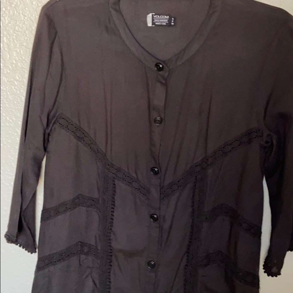 Volcom top - Picture 3 of 3